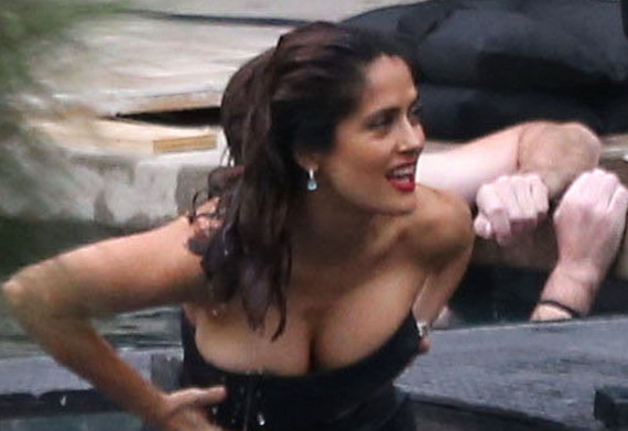 Wet Downblouse Candids of Salma Hayek and other Hot Links